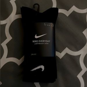 Nike Dri-Fit Crew Socks
